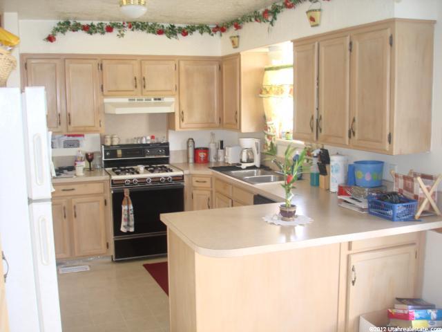 819 Canyon Rd, Ogden, UT 84404 — photo 3