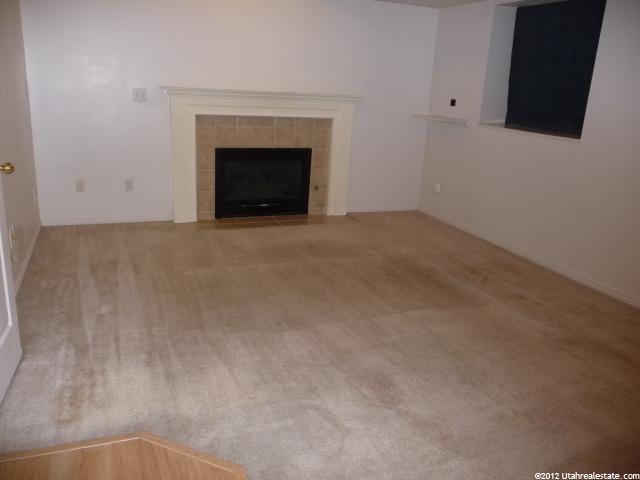 536 S 925 E, Layton, UT 84041 — photo 8