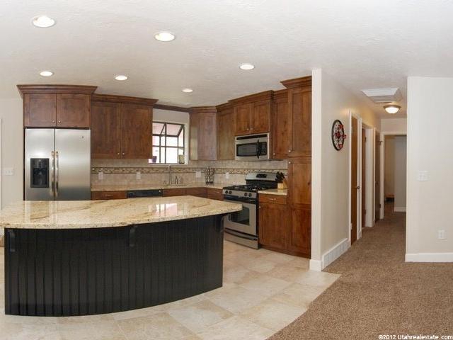 5716 Maplewood Dr E, South Ogden, UT 84405 — photo 8