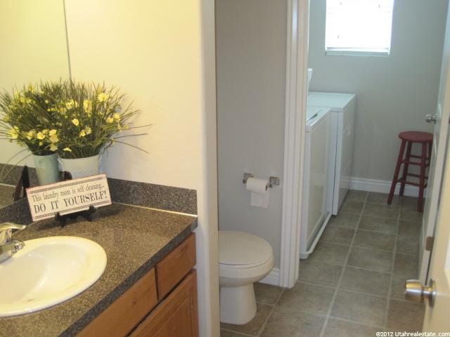 277 E 1900 N, North Ogden, UT 84414 — photo 2