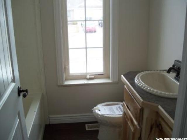 878 E 400 S, Smithfield, UT 84335 — photo 10