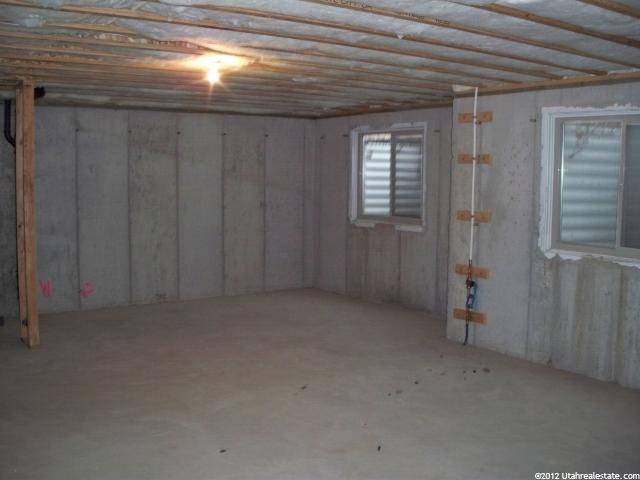 2594 W 775 N, Layton, UT 84041 — photo 11