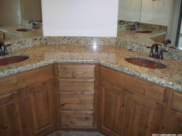 2594 W 775 N, Layton, UT 84041 — photo 5