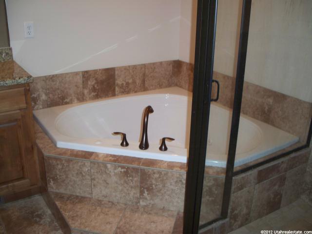 2594 W 775 N, Layton, UT 84041 — photo 6