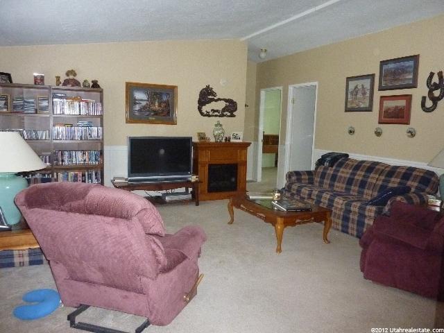 1001 Bannock, McCammon, ID 83250 — photo 3