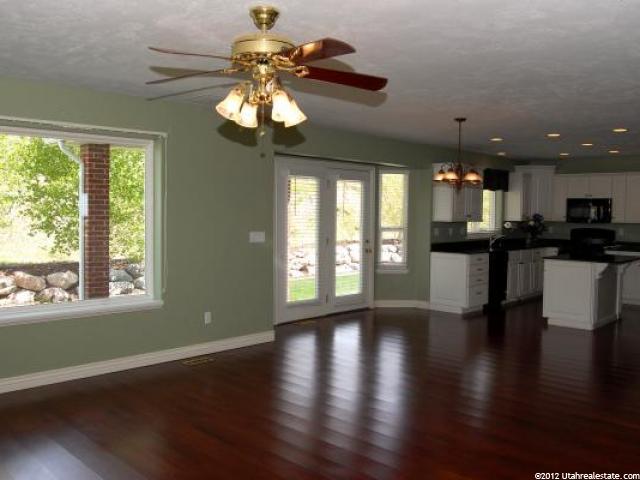 1082 W 4000 N, Pleasant View, UT 84414 — photo 5