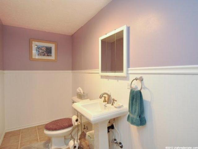 956 E 2675 N, North Ogden, UT 84414 — photo 12