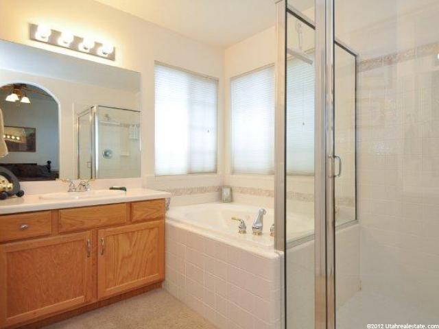 956 E 2675 N, North Ogden, UT 84414 — photo 9