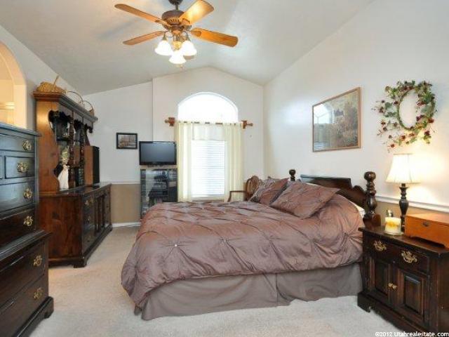 956 E 2675 N, North Ogden, UT 84414 — photo 10