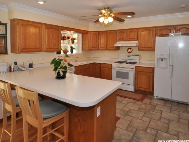 1726 E Wasatch Blvd, Sandy, UT 84092 — photo 6