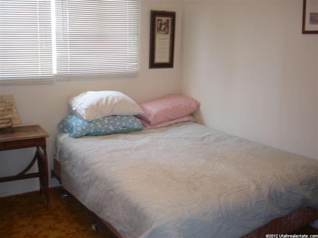 685 E Park Dr E, Hyrum, UT 84319 — photo 10