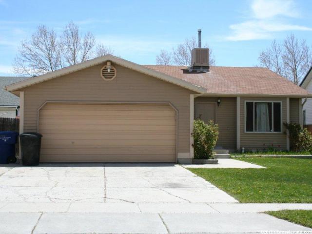 5931 S Blue Meadow Dr, Taylorsville, UT 84118