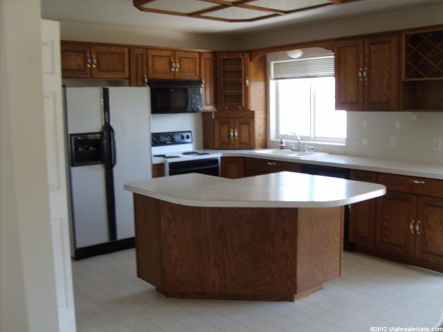 420 S 8600 E, Huntsville, UT 84317 — photo 3