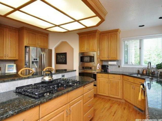 4675 N Pole Patch Dr W, Pleasant View, UT 84414 — photo 8