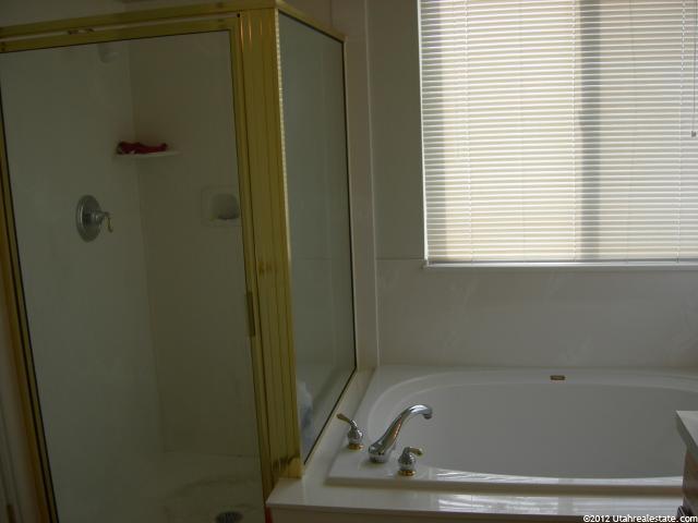 2119 N 2360 W, Clinton, UT 84015 — photo 8
