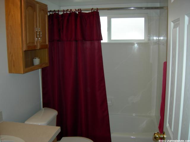 2119 N 2360 W, Clinton, UT 84015 — photo 10
