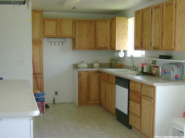 730 E Main St S, Grantsville, UT 84029 — photo 4