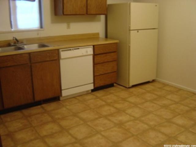 320 N 160 W, Vernal, UT 84078 — photo 4