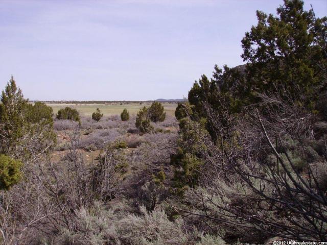 68 E Chekshani #68, New Harmony, UT 84757 — photo 3