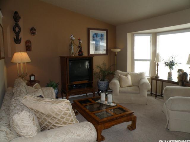397 E 3550 N, North Ogden, UT 84414 — photo 2