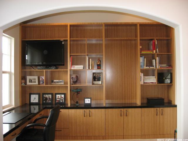 11352 S Silver Charm Ln E, Sandy, UT 84092 — photo 2