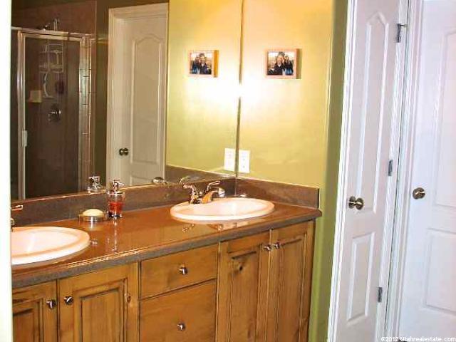 4557 Cambridge Ct, Bountiful, UT 84010 — photo 7