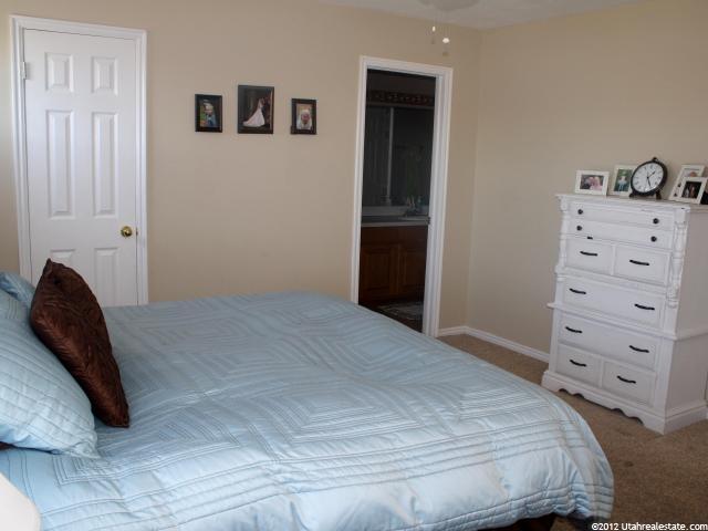 183 E 820 S, Centerville, UT 84014 — photo 9