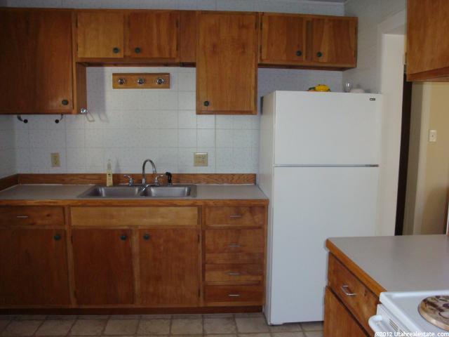 49 E Wasatch S, Vernal, UT 84078 — photo 3