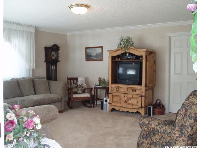 1226 N 1500 W, Clinton, UT 84015 — photo 3