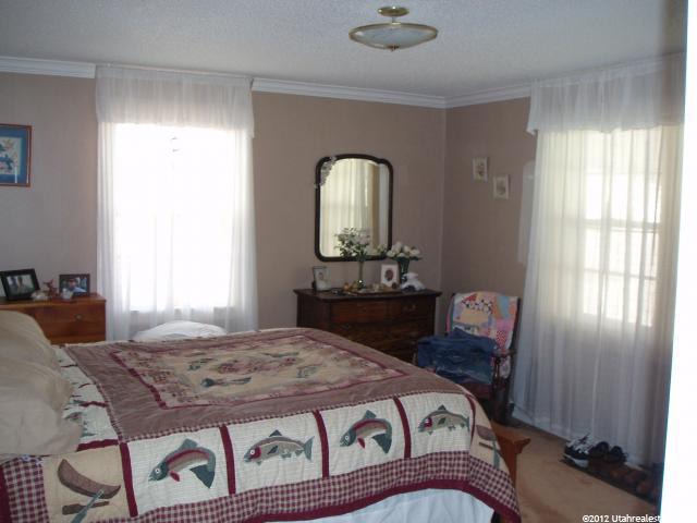 1226 N 1500 W, Clinton, UT 84015 — photo 8