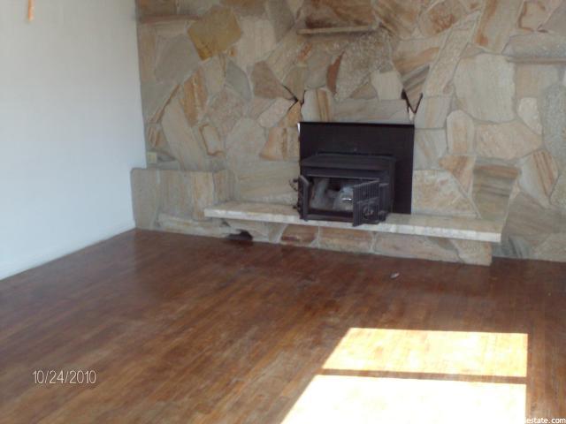 261 E 400 S, Vernal, UT 84078 — photo 3