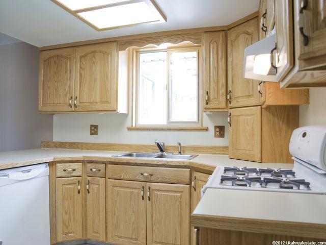 1929 S 900 E, Bountiful, UT 84010 — photo 8