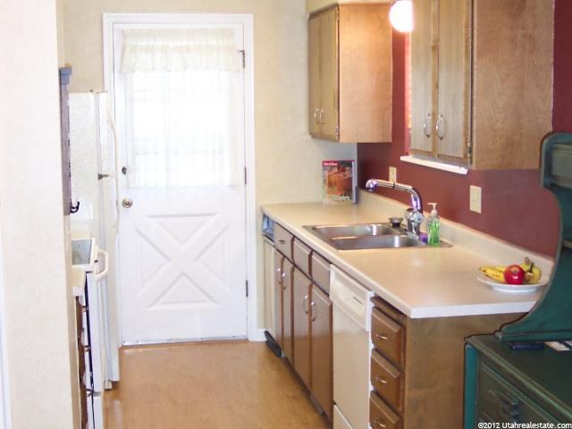 649 E 6910 S, Midvale, UT 84047 — photo 6