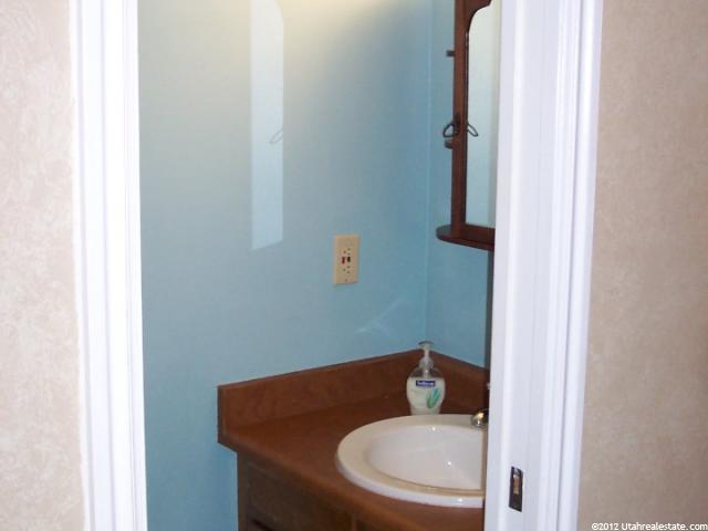 649 E 6910 S, Midvale, UT 84047 — photo 10