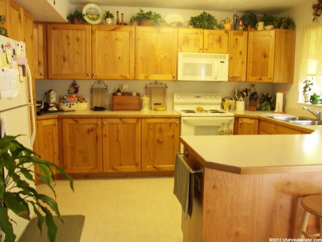 1068 E Creekside Dr Dr S, Ogden, UT 84404 — photo 3