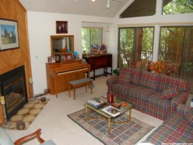 2961 S Windsor Ln, Bountiful, UT 84010 — photo 3