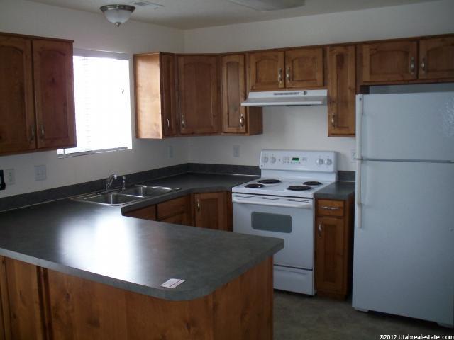 420 W 1925 N, Harrisville, UT 84414 — photo 3