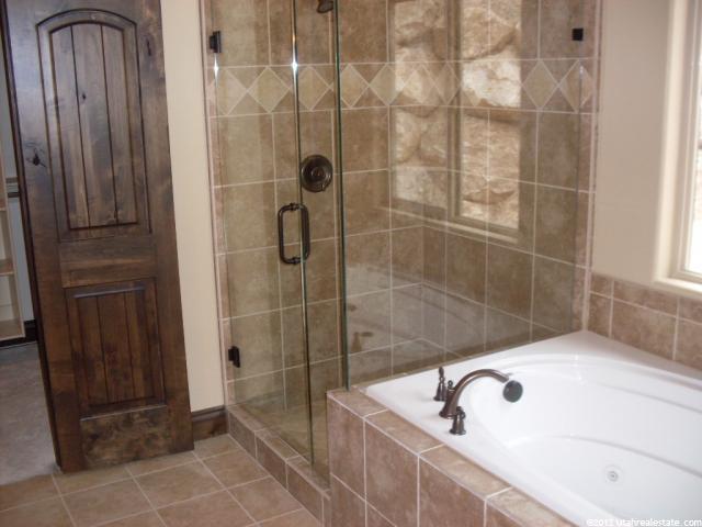 2661 E 2250 N, Layton, UT 84040 — photo 9
