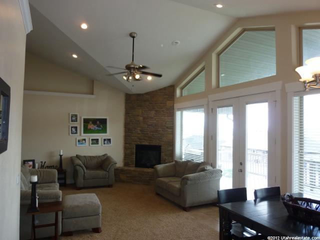 565 E 410 N, Hyde Park, UT 84318 — photo 2
