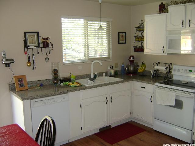 1102 E Pebble Hills Cir, Sandy, UT 84094 — photo 9