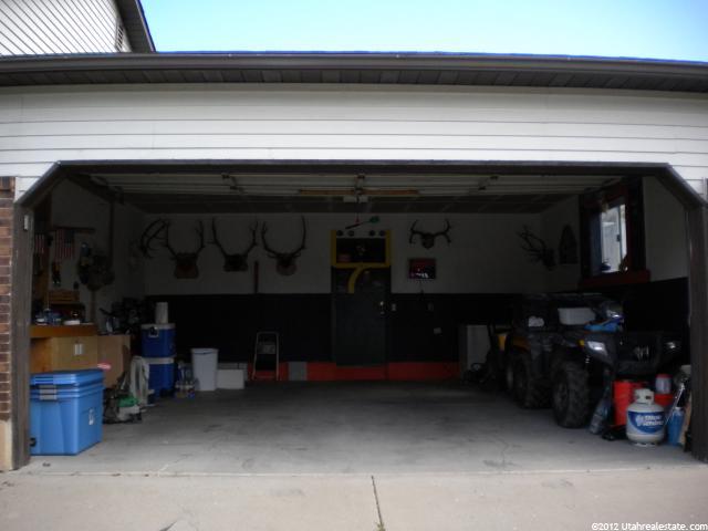 970 W 450 S, Layton, UT 84041 — photo 2