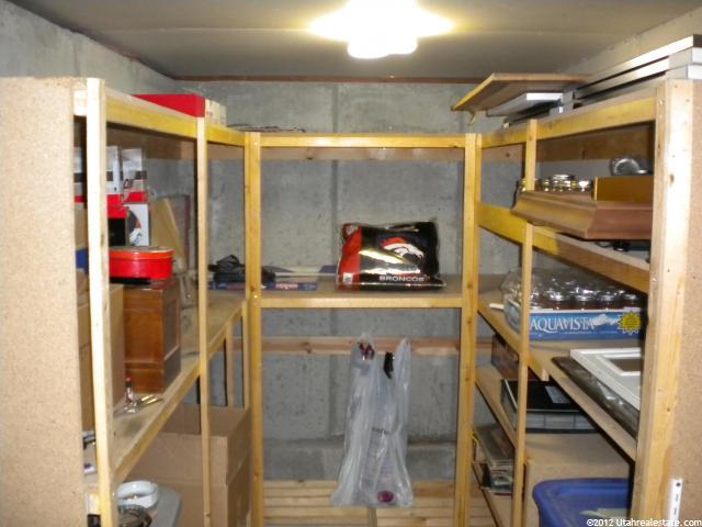970 W 450 S, Layton, UT 84041 — photo 10