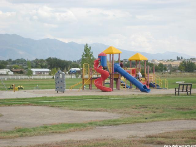 3195 S 2985 W #2, West Haven, UT 84401 — photo 4