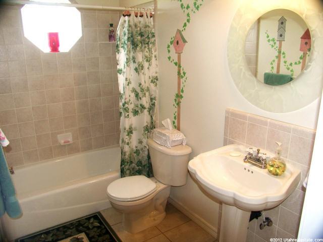 195 N 850 W, Hyrum, UT 84319 — photo 6
