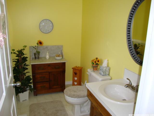2308 E 2350 N, Layton, UT 84040 — photo 11