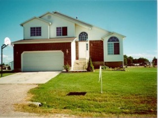 4283 W 3850 S, Hooper, UT 84315 — photo 2