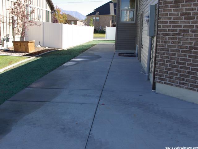 1518 W 1300 N, Clinton, UT 84015 — photo 3