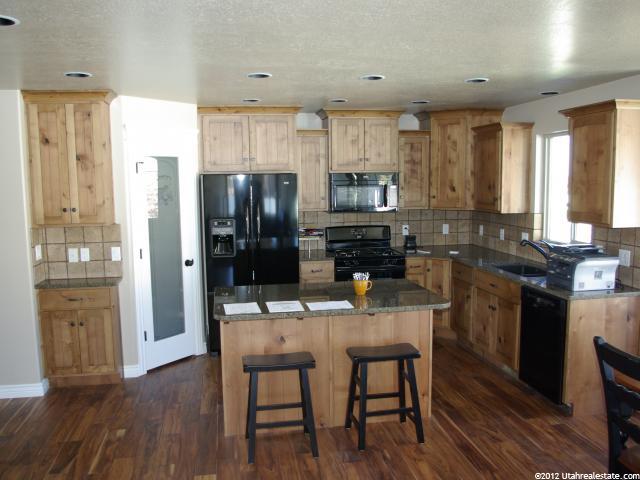 1518 W 1300 N, Clinton, UT 84015 — photo 5