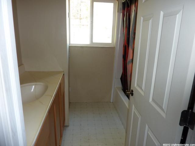 255 E 500 S, Vernal, UT 84078 — photo 3
