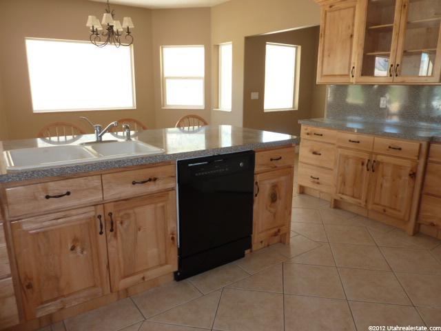32 E West Canyon Rd S, Avon, UT 84328 — photo 3
